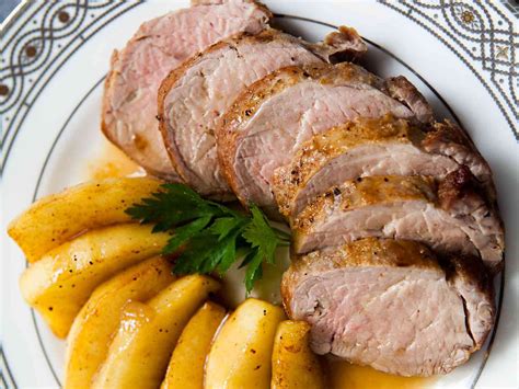 The deep flavors that get imparted in both the bacon and the tenderloin are fantastic, and the twang of. Can You Bake Pork Tenderlion Just Wrapped In Foil No Seasoning : Honey Garlic Roasted Pork ...