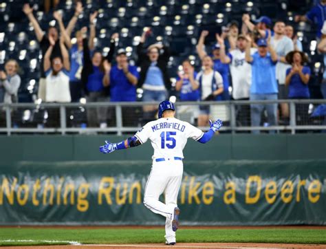 The Whit Streak At 31 How The Royals Whit Merrifield Bunted His Way