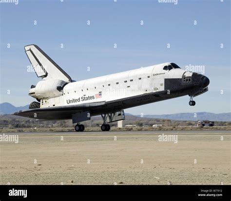 Space Shuttle Landing Gear Hi Res Stock Photography And Images Alamy