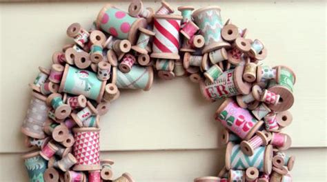 How To Wooden Thread Spool Wreath Make