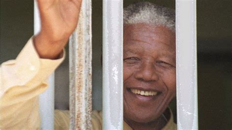 Sa Urges Halt To Nelson Mandela S Robben Island Prison Cell Key Auction Bbc News