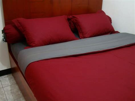 Merah jambu muda atau mate dan merah jambu terang pink, saya sendiri masih menganggap warna pink mate adalah warna yang masih bisa di toleransi sebagai warna warna utama sebuah bangunan dalam hal ini rumah, namun warna. athasakhi2: 01. Kombinasi Merah Hati & Abu Abu