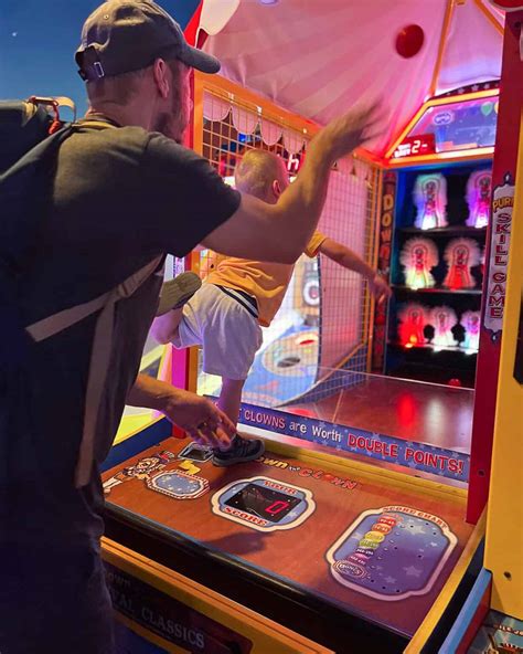 Pixel Play Arcade At Art Of Animation Resort Jenna Loves Magic