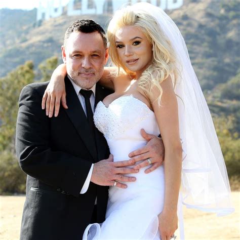 Courtney Stodden 16 Year Old Wedding 51 Year Old Actor Marries 16 Year Old Country Singer 20