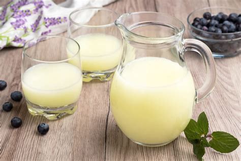 Zoom sur le petit - lait quels sont ses utilisations et ses bienfaits
