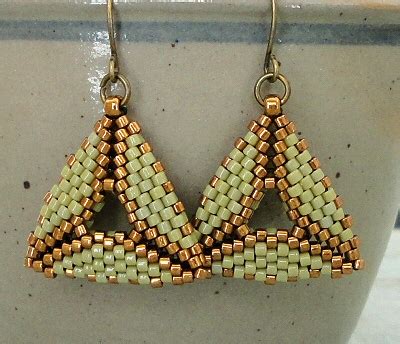 Linda S Crafty Inspirations D Peyote Triangle Earrings Cactus Bronze