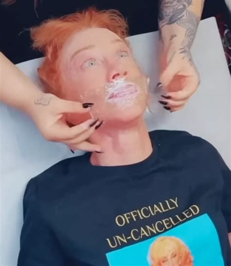kathy griffin shocks fans with dramatically swollen lips after tattoo procedure it s ‘giving