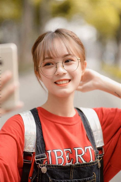 Những Bộ ảnh Con Gái Cute ảnh Gái Xinh Tóc Ngắn đeo Kính được Yêu Thích