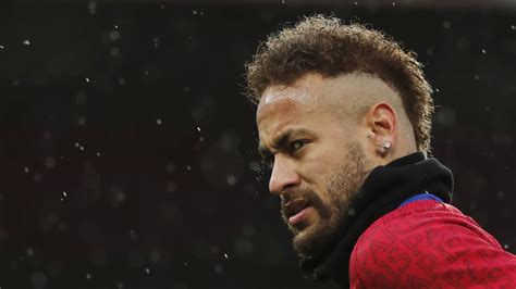 soccer superstar neymar accuses nike of ‘distorting facts about sex assault probe