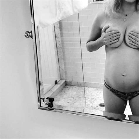 Jenny Mollen Private Pregnant Post Pregnant Nude Pics Scandal Planet