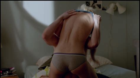 Mackenzie Davis Nude And Sexy 69 Photos And Videos The