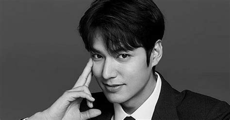 Последние твиты от lee min ho (@actorleeminho). Lee Min Ho's Fans Turned His Room Into A Garden For His ...
