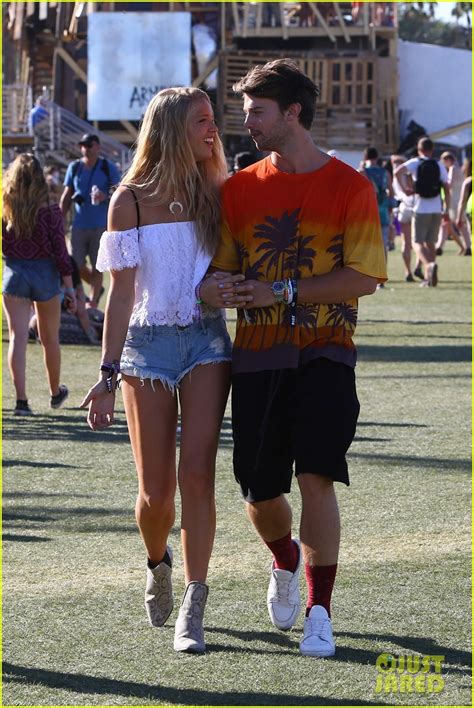 bella thorne wears a fun purple wig at coachella 2016 photo 3634767 patrick schwarzenegger