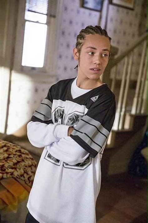 Carls Back Carl Shameless Carl Gallagher Shameless