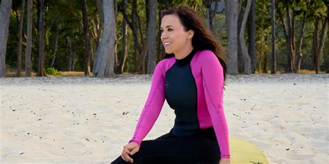 Lacey Chabert Learns To Surf From Ektor Rivera In Her Latest Hallmark