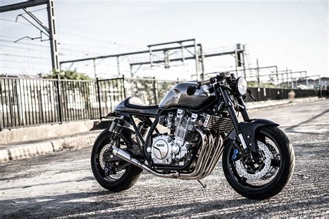 Yamaha Xjr1300 Cafe Racer Review
