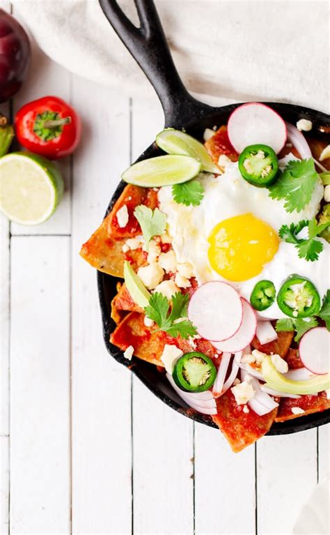 Easy Skillet Chilaquiles Rojos With Eggs Fresh Flavorful