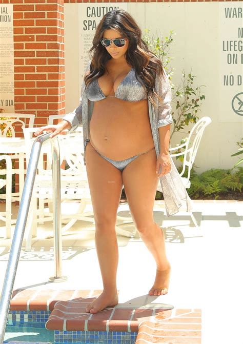 Celebrities View Buzz Kim Kardashian Pregnant In Bikini At A Pool