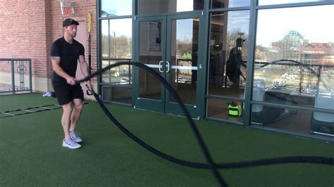 Battle Ropes Alternating Waves With Lateral Lunge Youtube