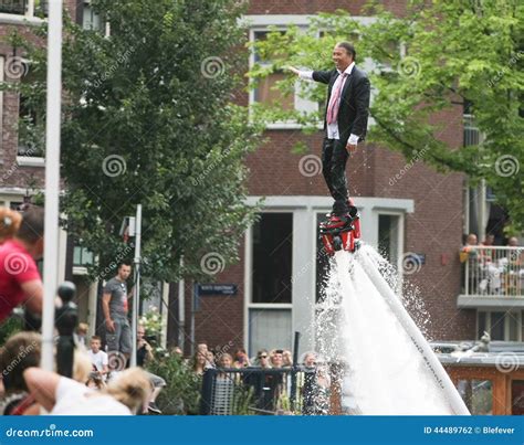 gay pride canal parade amsterdam 2014 fotografía editorial imagen de anualmente homosexual