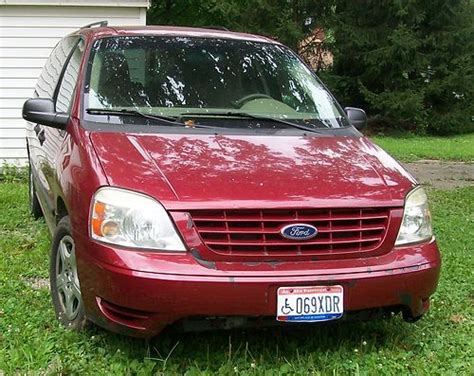 Find Used 2005 Ford Freestar Se 4d Minivan Madador Red W 3rd Rear Seat