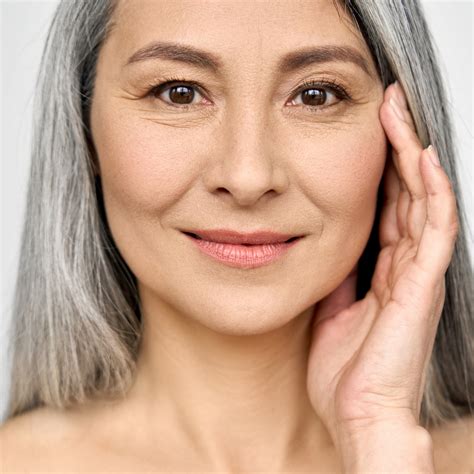 What Is Aging Skin What Happens To Your Skin As You Age Dry Skin