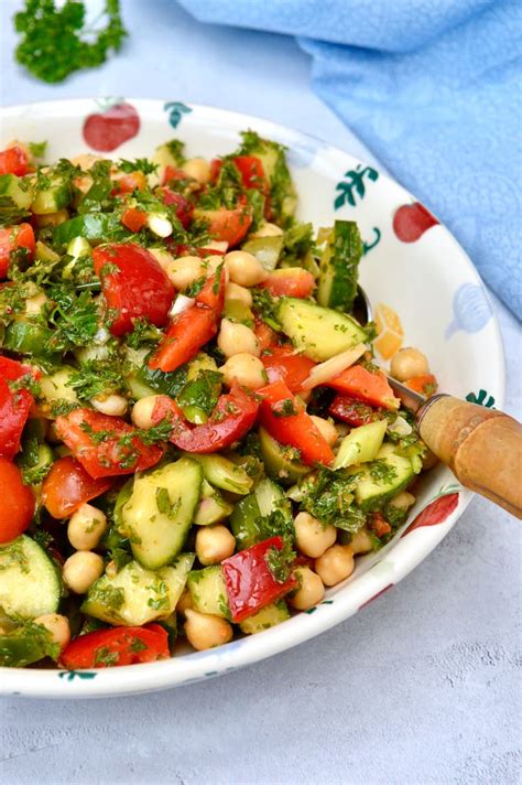 The Best Chickpea Salad Middle Eastern Balela Salad Tin And Thyme