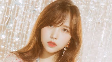 I was going to ask for mina specifically, but i'd like i also would request limiting to computer wallpapers, as it'll be easier for all of us if phone wallpapers were on a separate submission. TWICE, Mina, Feel Special, 4K, #5.859 Wallpaper