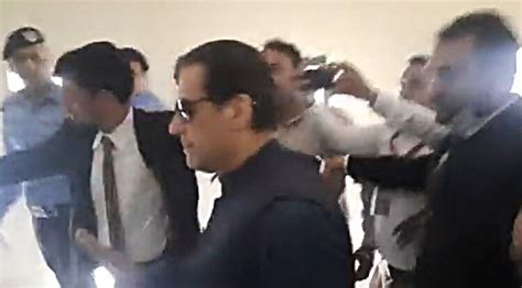 Imran Khan Arrest Highlights Pakistan Sc Calls Ex Pms Arrest Illegal