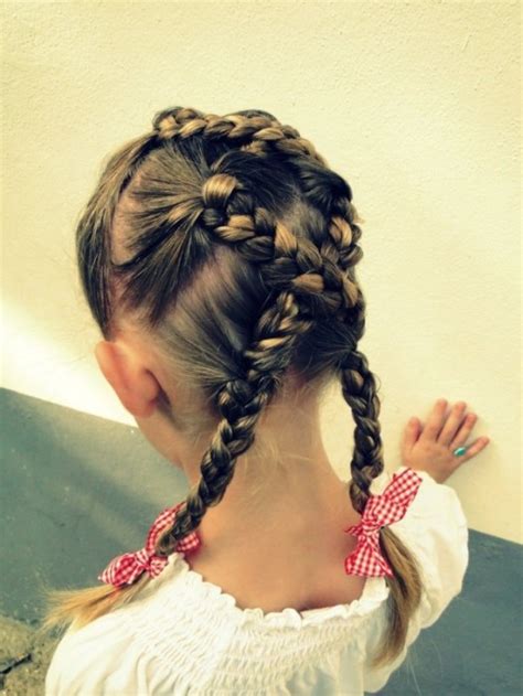 Browse these ideas for easy kids hairstyles for all ages, looks, and skill levels. 15 Easy Halloween Hairstyles For Kids | Kidsomania