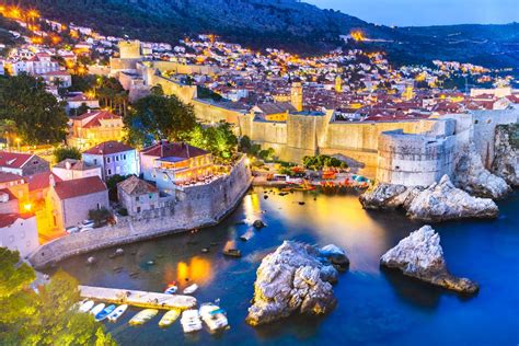 Ознакомьтесь с ценами на туры, билеты, жилье, еду, развлечения и экскурсии в 2021 году. Хорватия установила важную веху на пути к переходу на евро - RU.DELFI