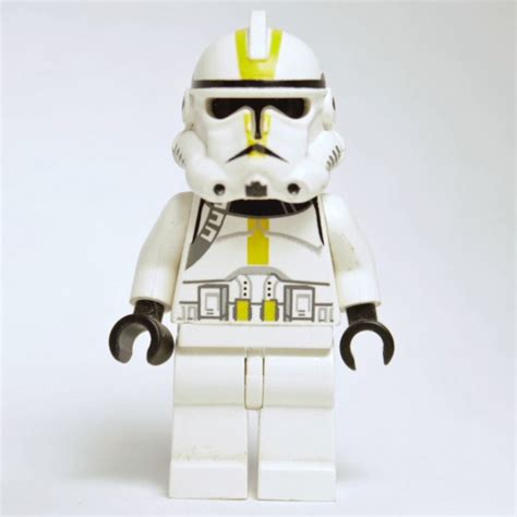 Lego Set Fig 003670 Clone Trooper 327th Star Corps Yellow Markings
