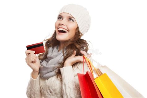 Mulher Feliz De Compra Que Guarda Sacos E Cartão De Crédito Vendas Do