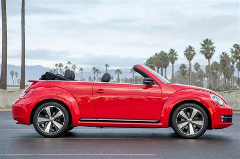Minor Updates For 2013 Volkswagens Beetle Convertible Jetta Hybrid