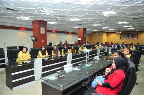 Formerly known as gombak district council founded under the 171 act, local gov. Lawatan Delegasi ANULAE dan MBJ Majlis Perbandaran ...