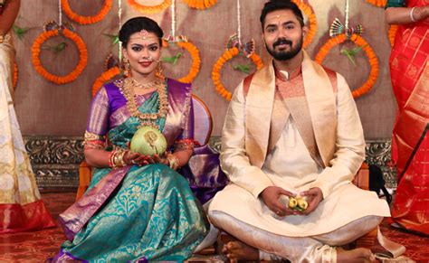 Keerthana parthiban, known for her role in maniratnam's kannathil muthamittal, got married to the director parthiban and actress seetha's daughter keerthana and akshay son of editor sreekar. Actor Parthiban Daughter Keerthana Marriage in Perambur ...