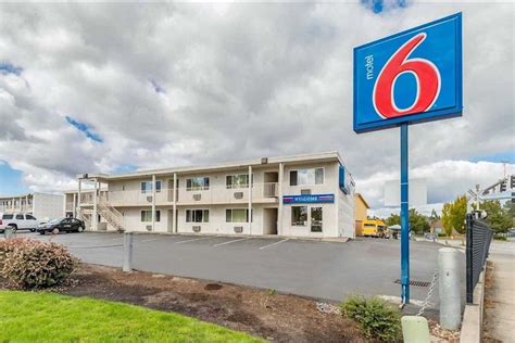 Motel 6 Ceo Retires After 33 Years At Economy Chain The Motel 6