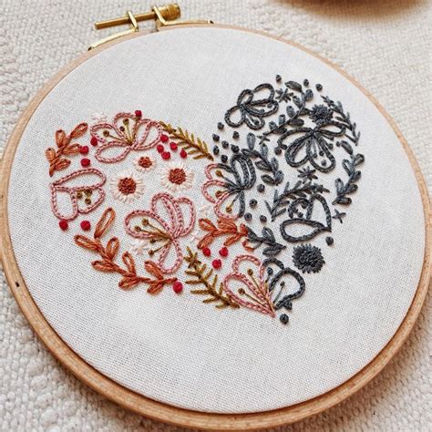 Dual Color Scheme Floral Heart Hand Embroidery Pattern On A 6 Hoop