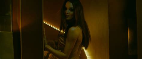 Naked Charlotte Le Bon In In The Shadow Of Iris