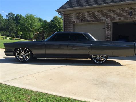Full optioned car with power steering. 1967 Cadillac DeVille CUSTOM Hardtop 4-Door 7.0L