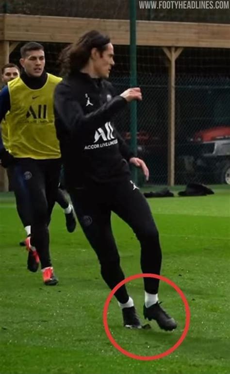 Maybe you would like to learn more about one of these? PSG-Spieler präsentieren brandneue Nike Phantom GT ...