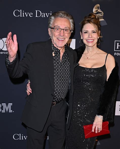 Singer Frankie Valli 89 Says I Do For The 4th Time In Vegas Ceremony