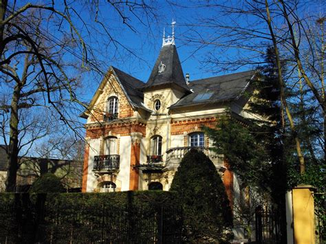 Discover Maisons-Laffitte in the Paris region - French Moments