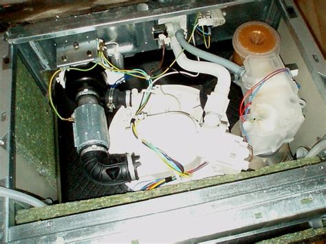 Question dépannage Électroménager Lave vaisselle Whirlpool ADP 4821