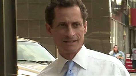 laptop in fbi s weiner sexting case had clinton related emails source says fox news