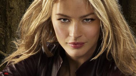 Tabrett Bethell As Cara Mason In Legend Of The Seeker S To