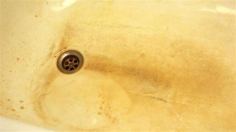 How To Clean A Bathtub With Bleach