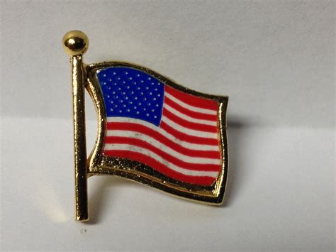 Us Flag On Flagpole Lapel Hat Pin New Gettysburg Souvenirs And Ts