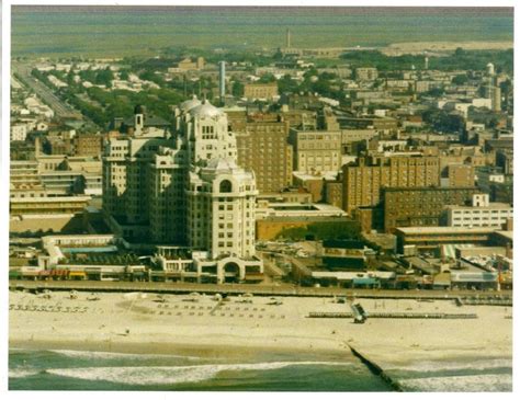 31 Fascinating Photos That Capture Everyday Life Of Atlantic City In The 1960s Vintage News Daily