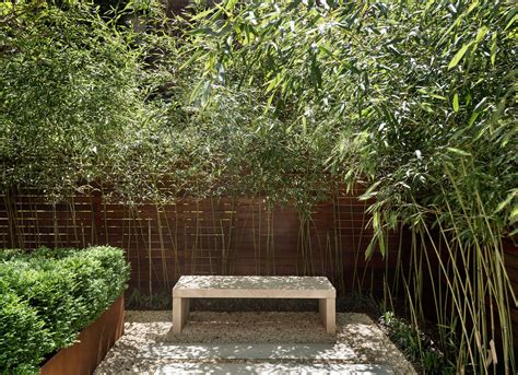 A fence for occupancy is a must, especially if you have a large backyard and front yard. How to Design a Minimalist Garden Photos | Architectural ...